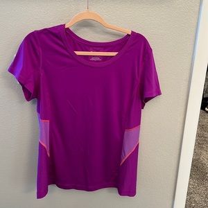 Two gear drytek workout shirt size xl